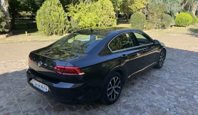 VOLKSWAGEN PASSAT 1.6 TDI 120CV DSG EXECUTIVE lleno